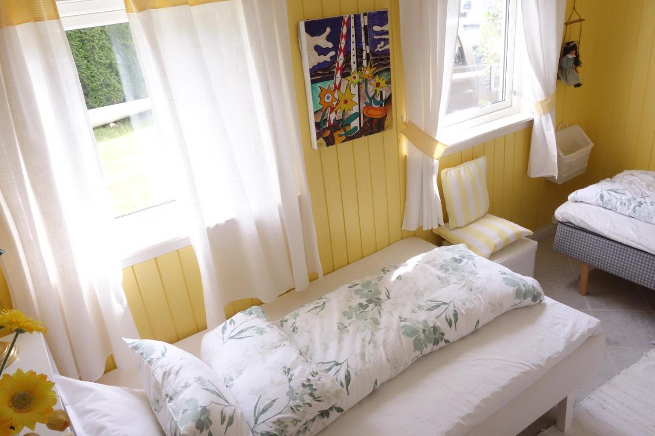 Risor Bed & Breakfast, Randvik Strand ภายนอก รูปภาพ
